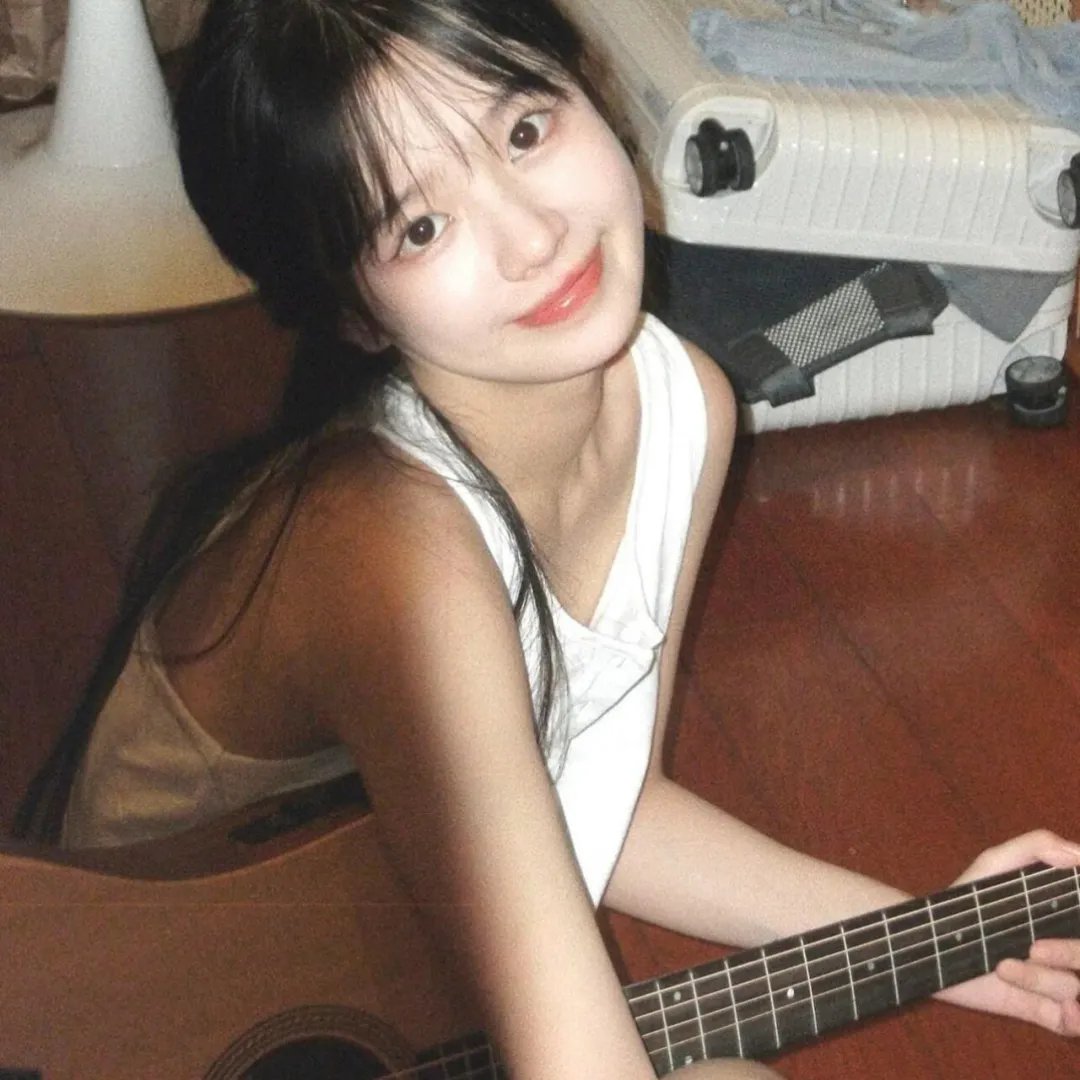 游艇藏春